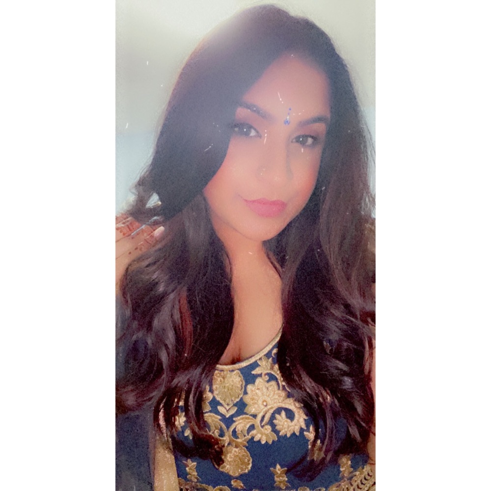 Meet your Posher, Shana